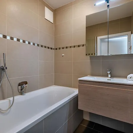 Terrassentraum Alpe Maritima Ski&see-15 By Interhome Appartement Annenheim