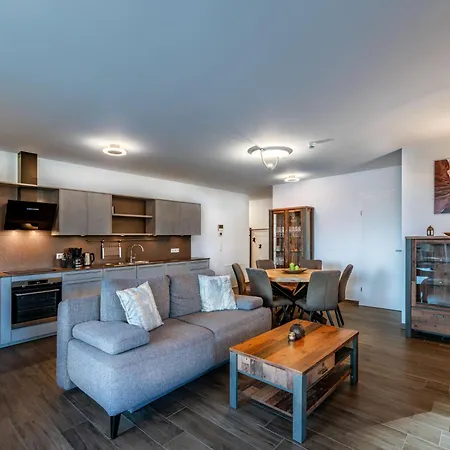 Appartement Terrassentraum Alpe Maritima Ski&see-15 By Interhome *